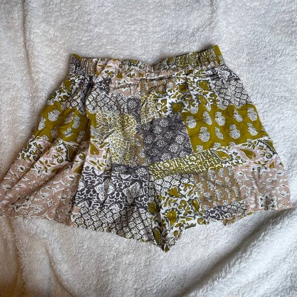 MAEVE ATHROPOLOGIE Patchwork Flowy Shorts Green White Black Extra Small XS - Picture 6 of 9